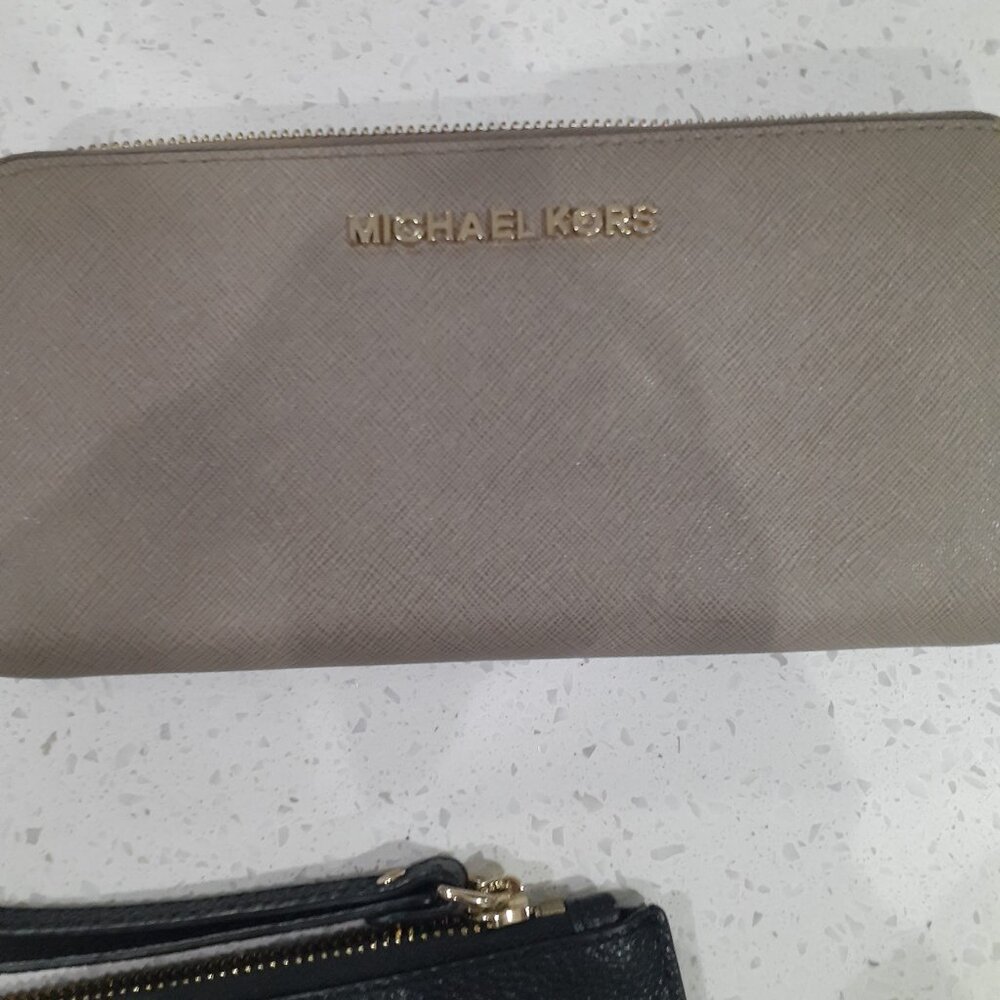 Michael Kors wallets - image 5